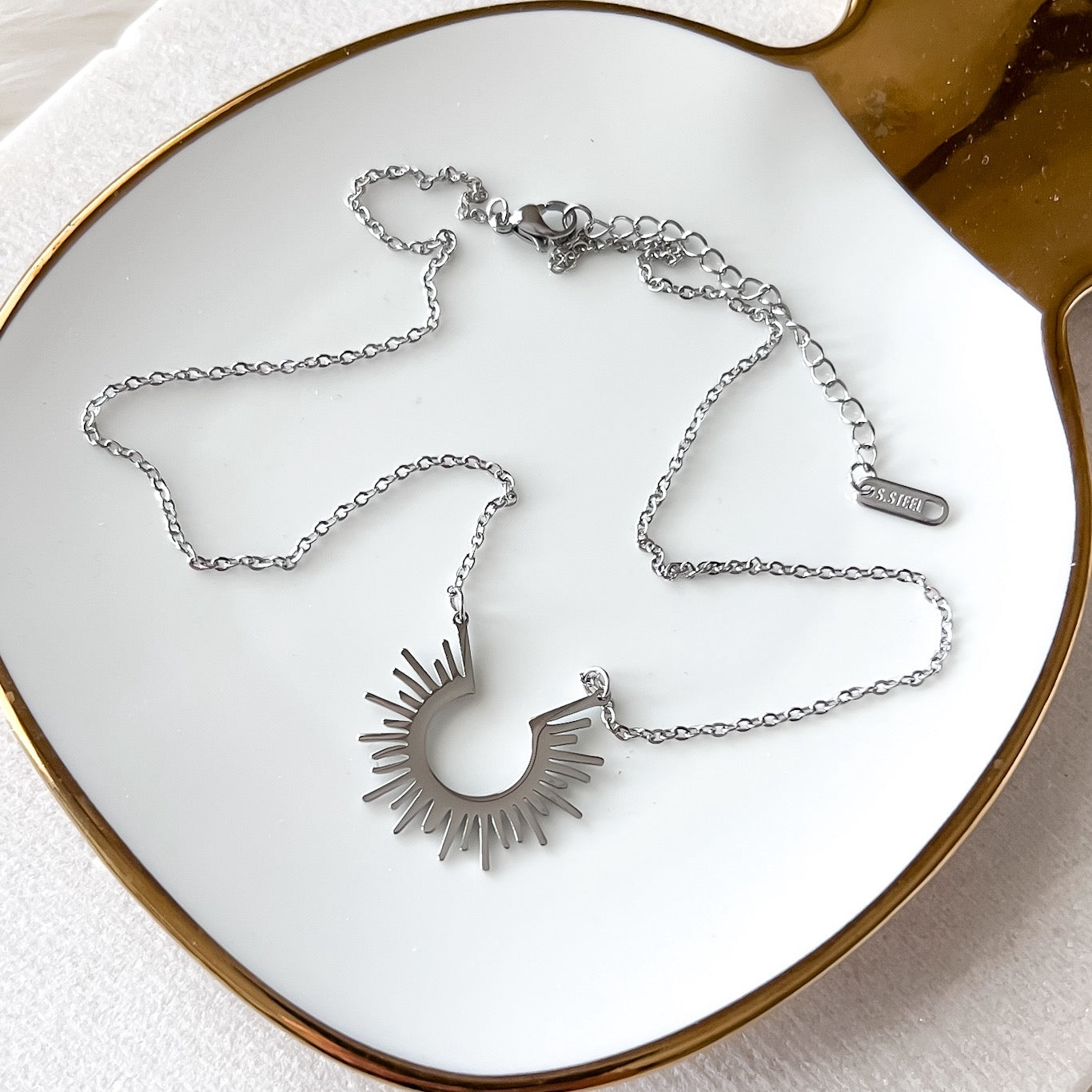 Ray Necklace - LAST CHANCE!