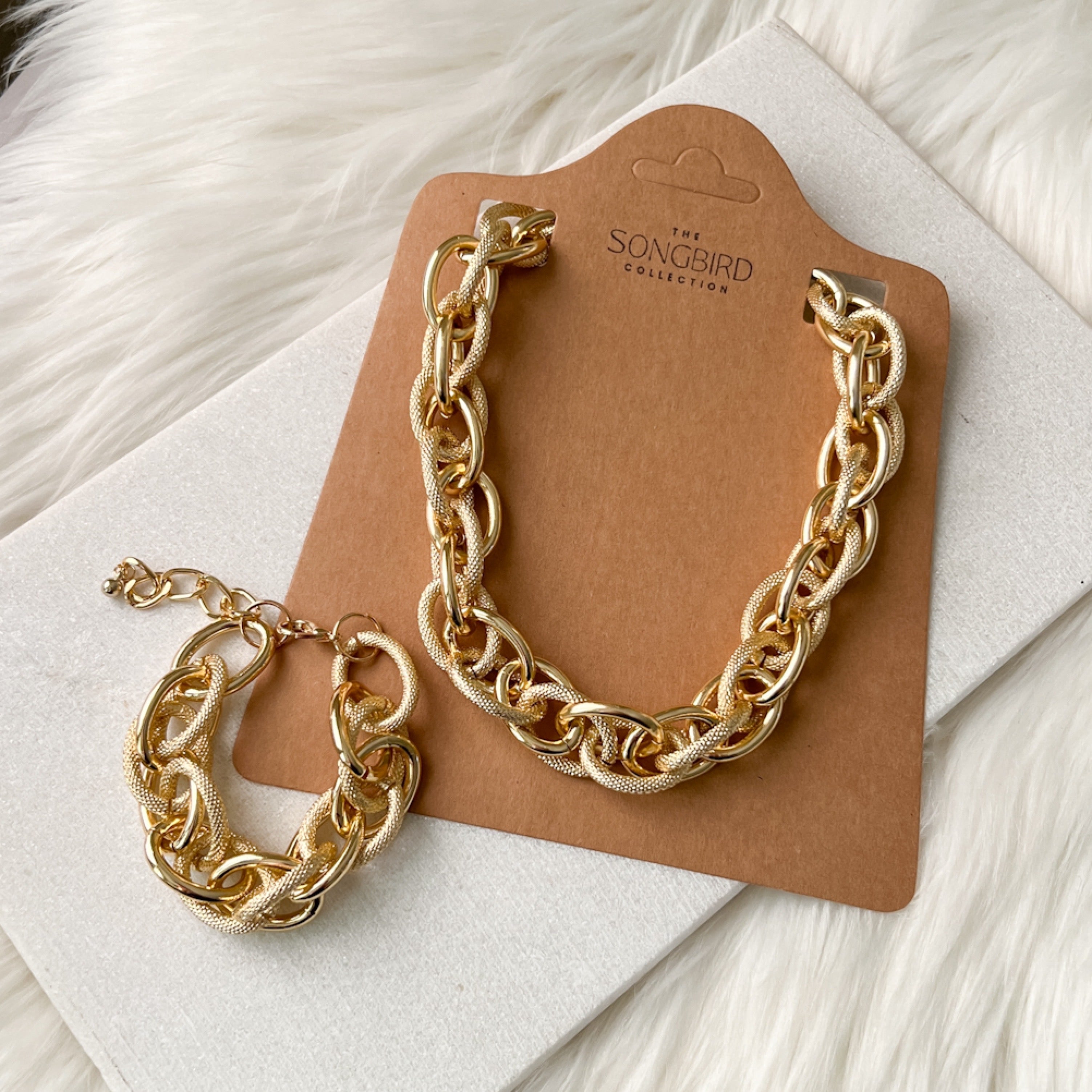 Venice Chain Link Necklace + FREE Matching Bracelet!  - LAST CHANCE