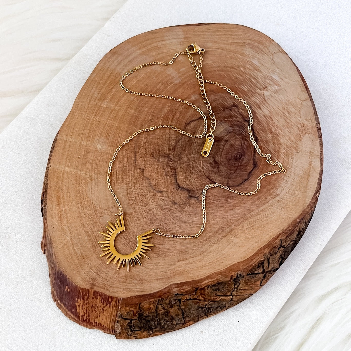 Ray Necklace - LAST CHANCE!