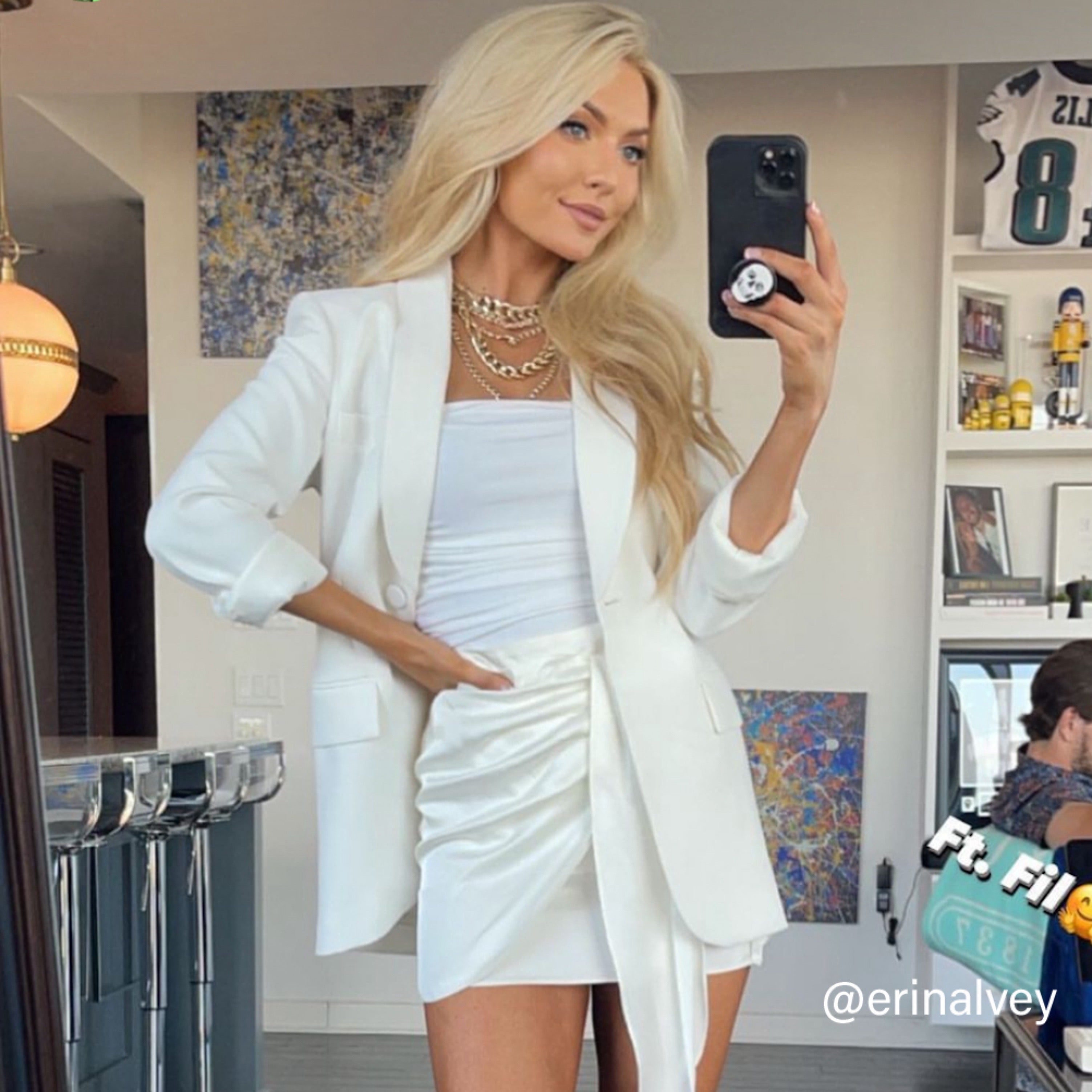 Chévere Layered Chain Necklace - LAST CHANCE!