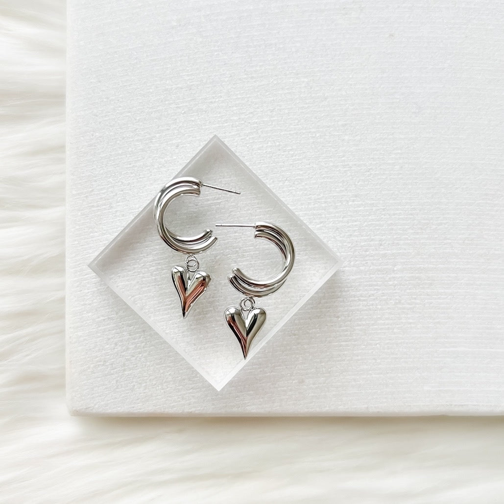 Lovely Heart Drop Earrings - LAST CHANCE!