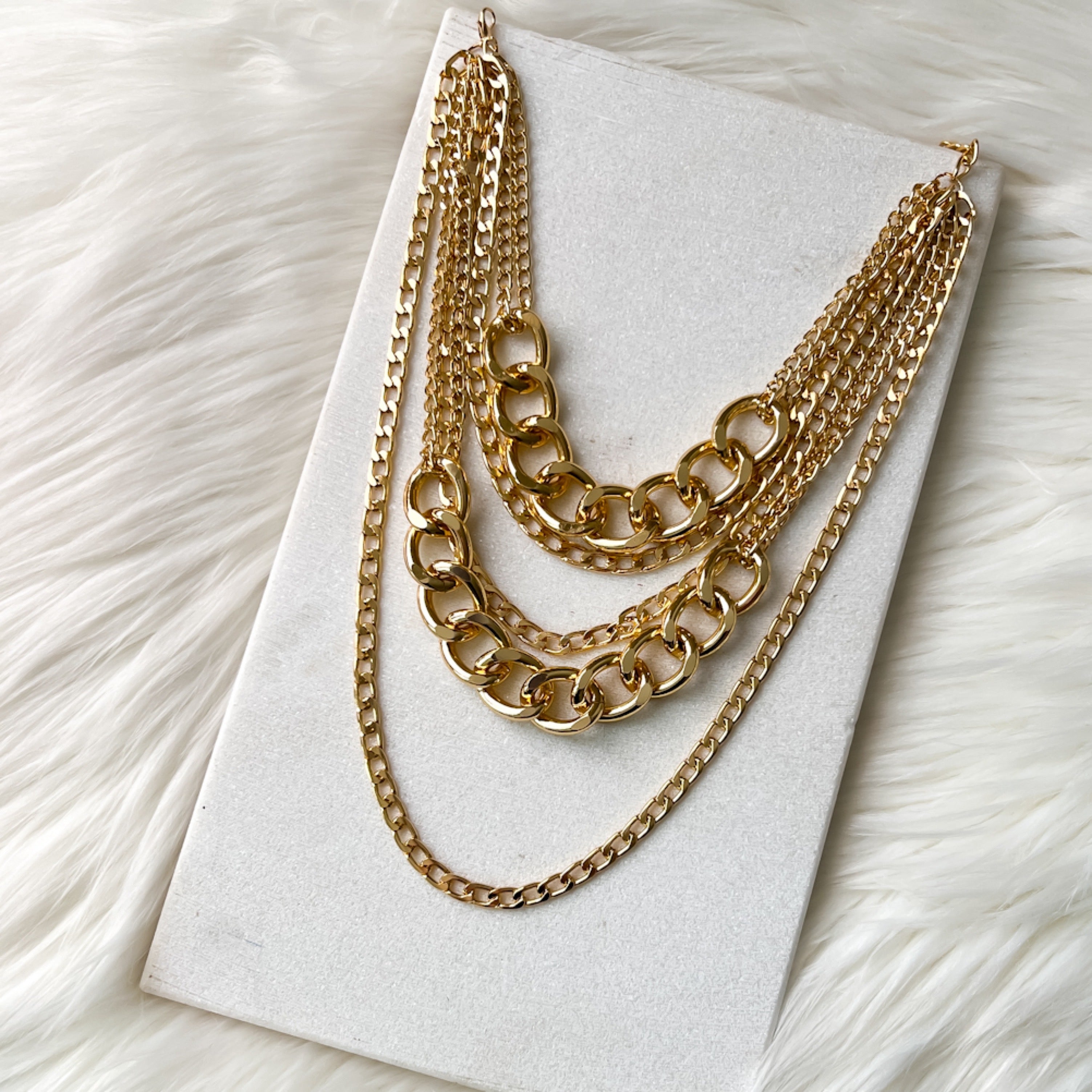 Chévere Layered Chain Necklace - LAST CHANCE!