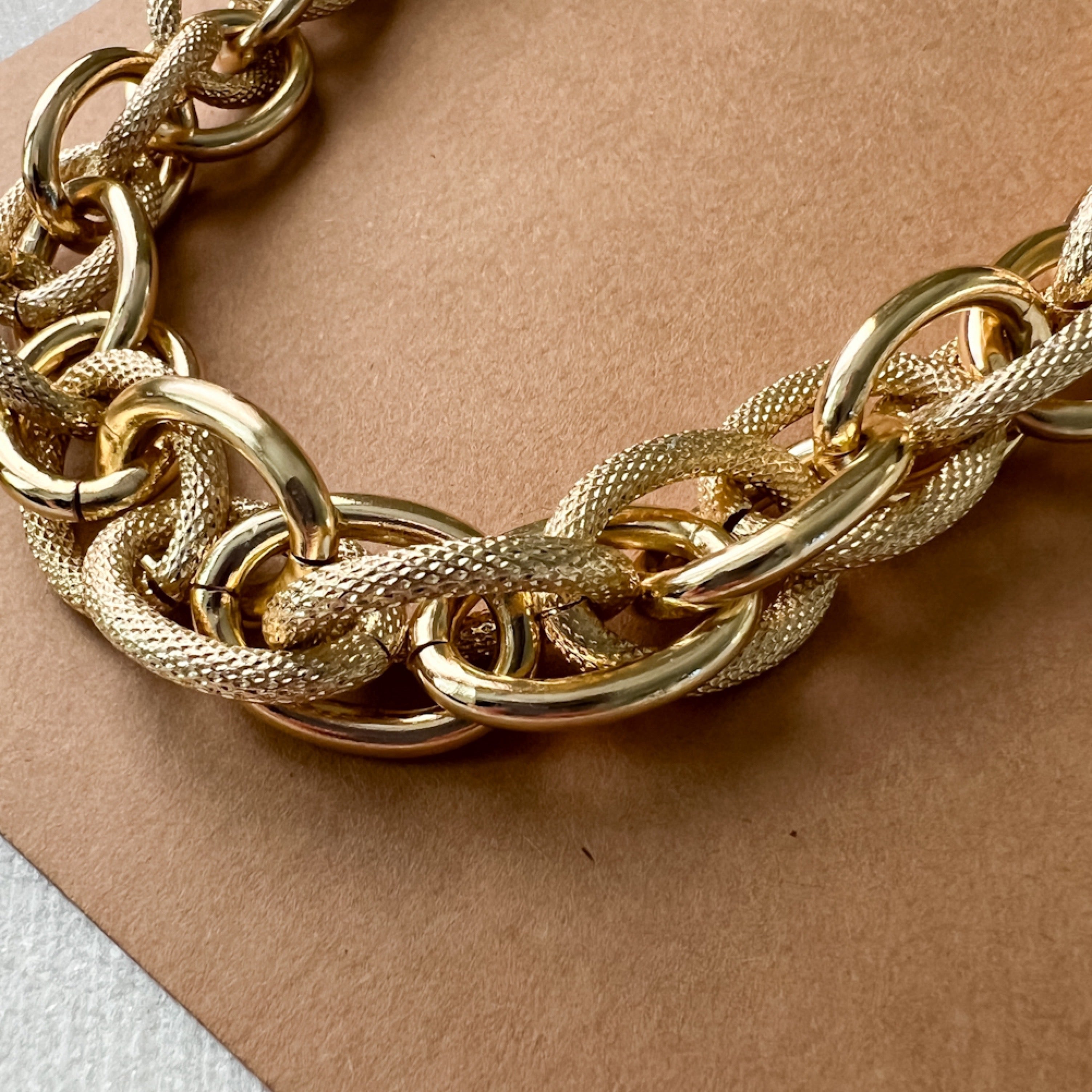 Venice Chain Link Necklace + FREE Matching Bracelet!  - LAST CHANCE