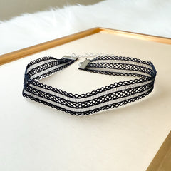 Desire Lace Choker