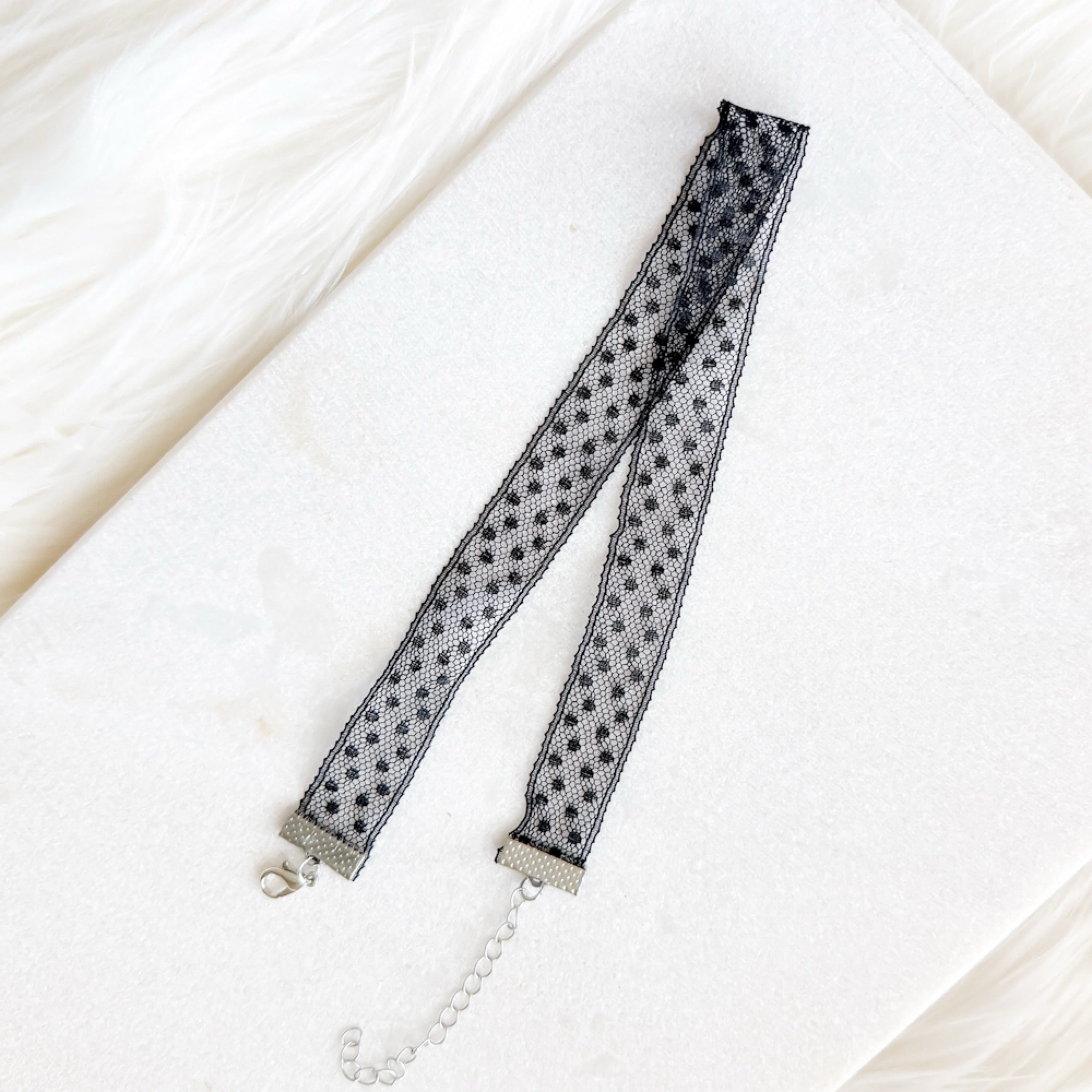Dotty Lace Choker - White or Black