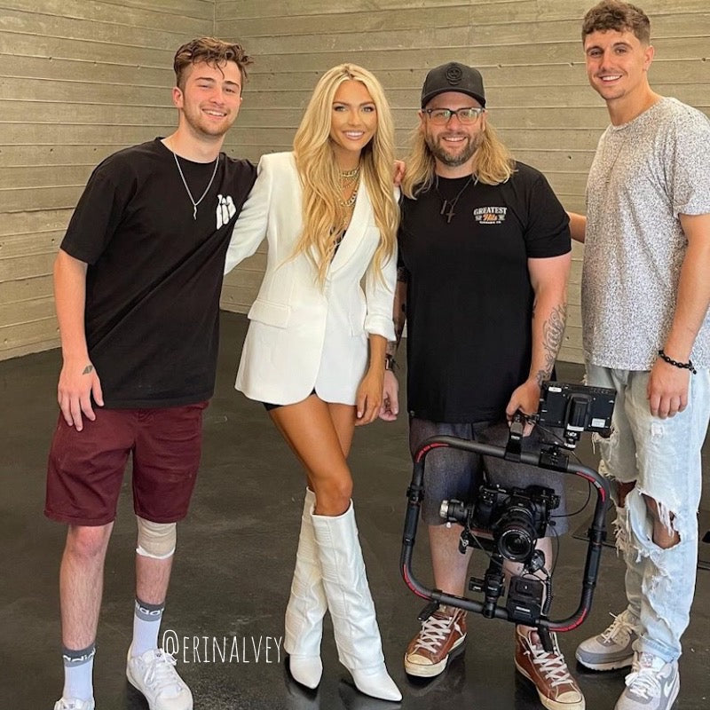 Chévere Layered Chain Necklace - LAST CHANCE!