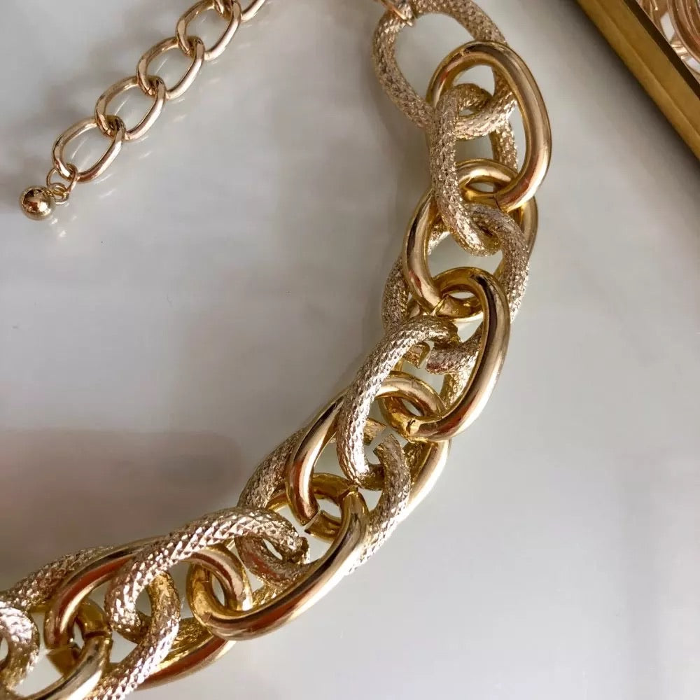 Venice Chain Link Necklace + FREE Matching Bracelet!  - LAST CHANCE