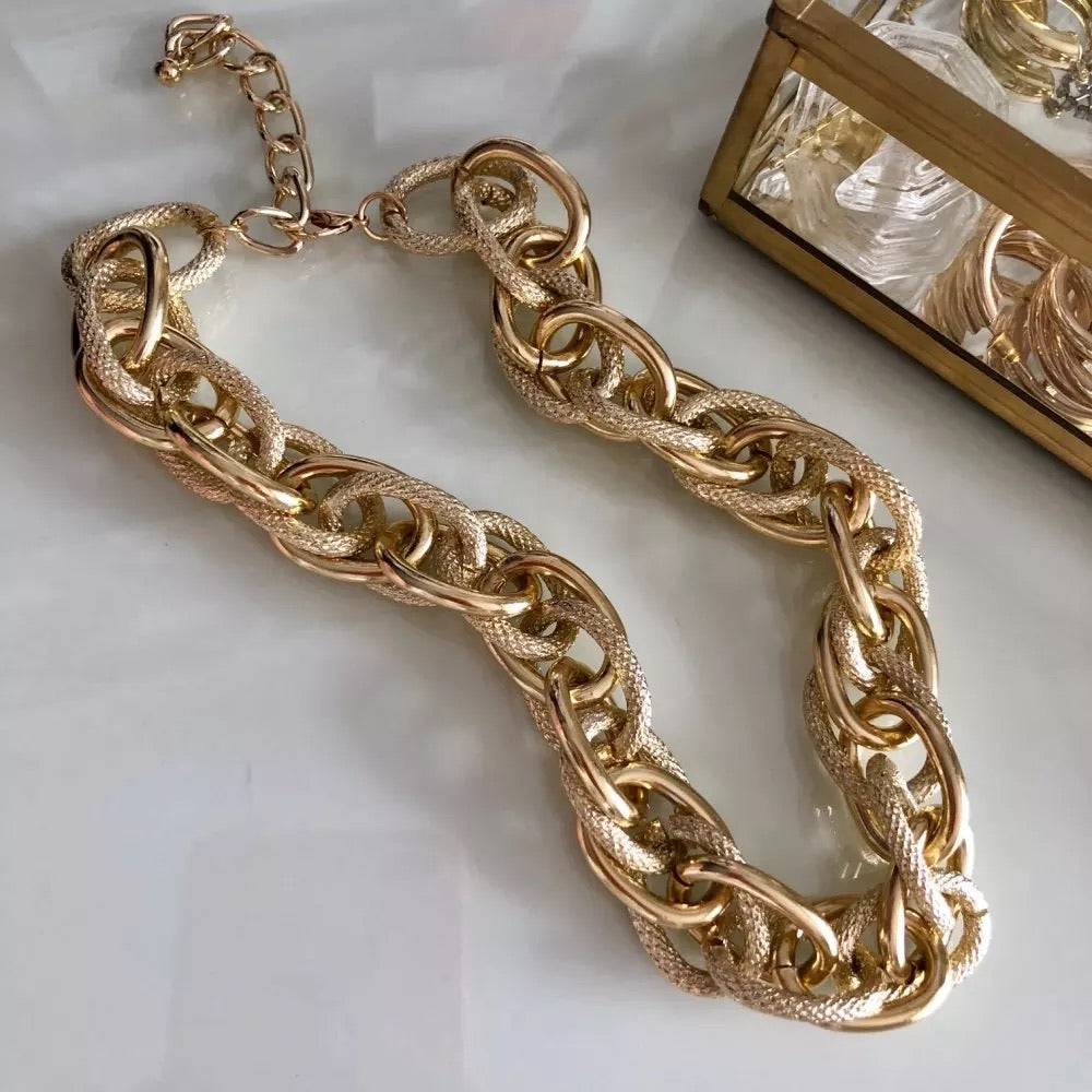 Venice Chain Link Necklace + FREE Matching Bracelet!  - LAST CHANCE